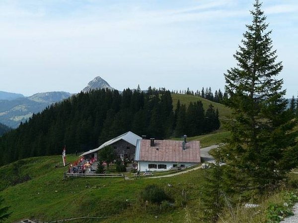 Découvrez les meilleurs endroits pour se détendre et s'amuser dans la petite montagne