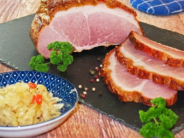 Quels sont les conseils et les astuces pour bien manger dans la petite montagne ?